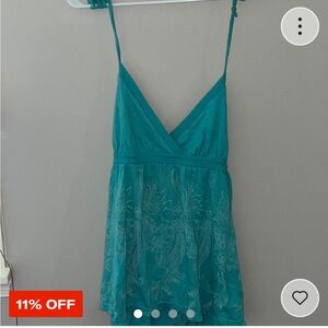 Tie at the neck shirt